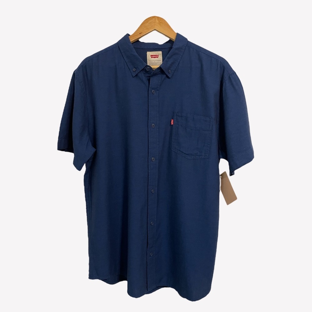 Levi’s Classic Mens Shirt NWT (M)